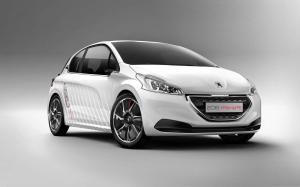 Peugeot 208 Hybrid FE 2013 года